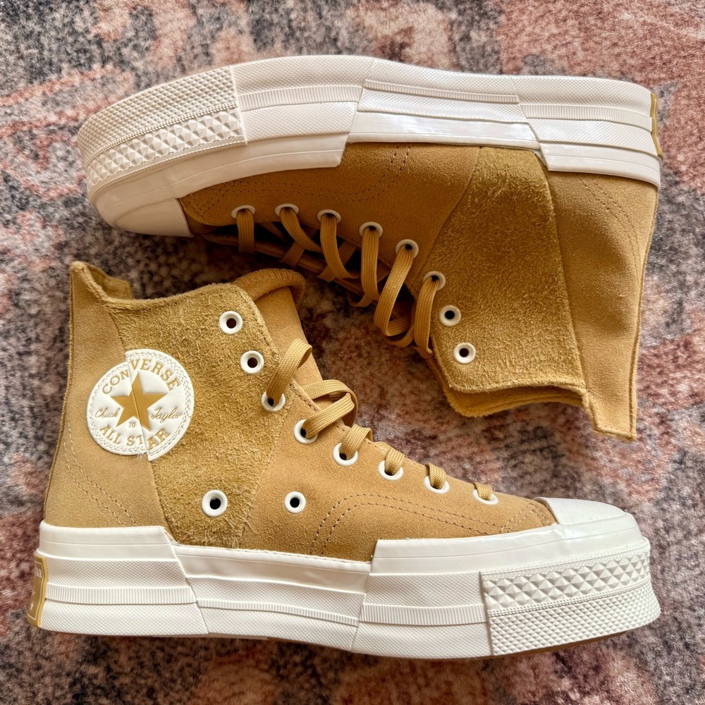 Converse All Star High-Tops in Golden Camel